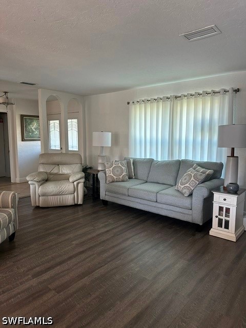27124 Edenbridge Ct Property Photo 4