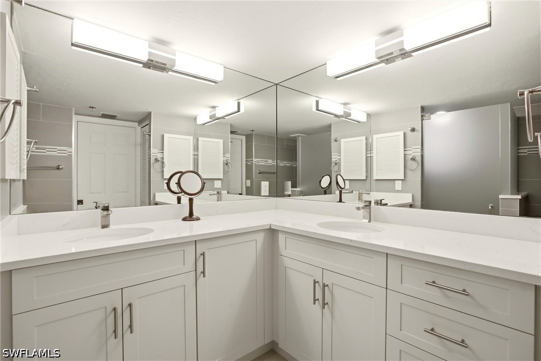 5550 Heron Point Dr 503 Property Photo 16