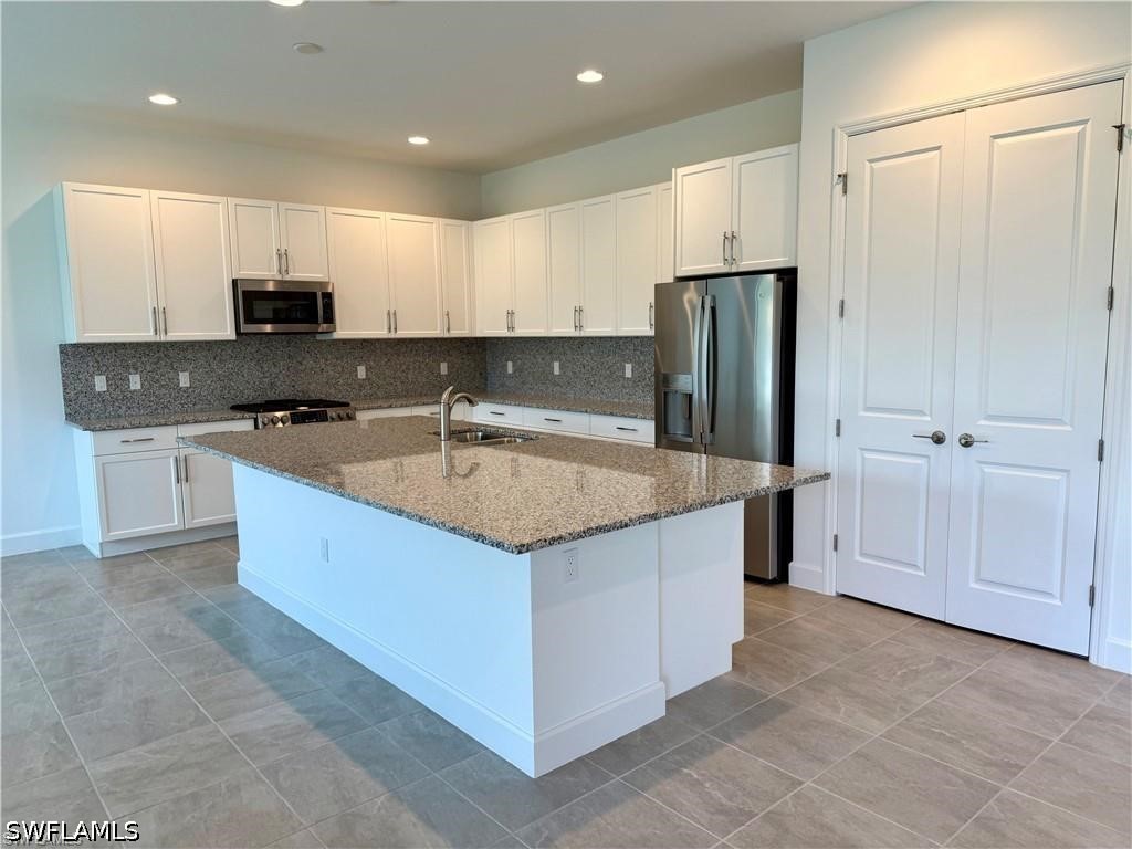 20884 Thistle Leaf Ln Property Photo 3