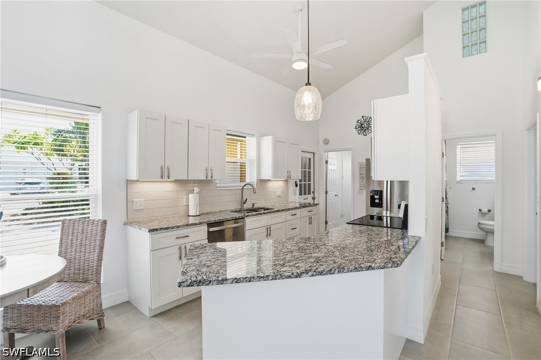 421 Connecticut St Property Photo 5