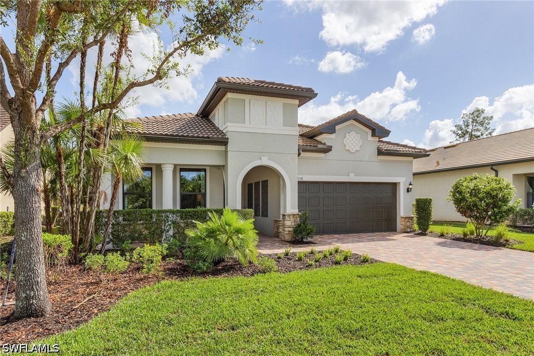 9248 Cormorant Dr Property Photo 1