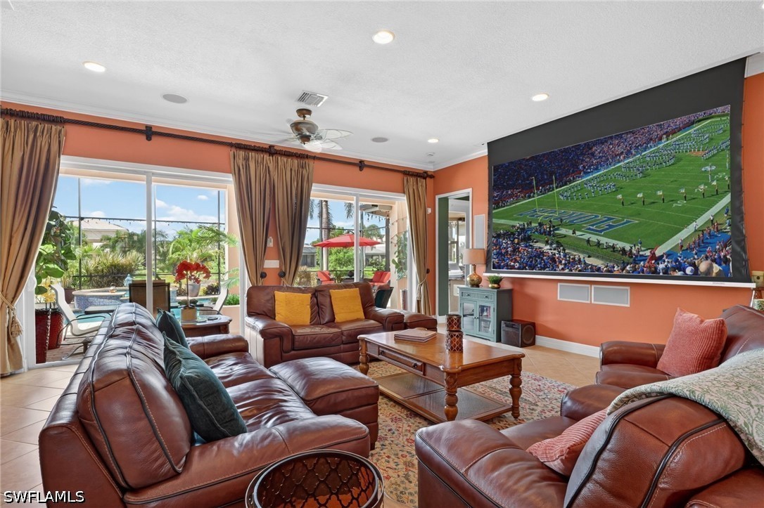 6598 Monterey Pt Property Photo 5