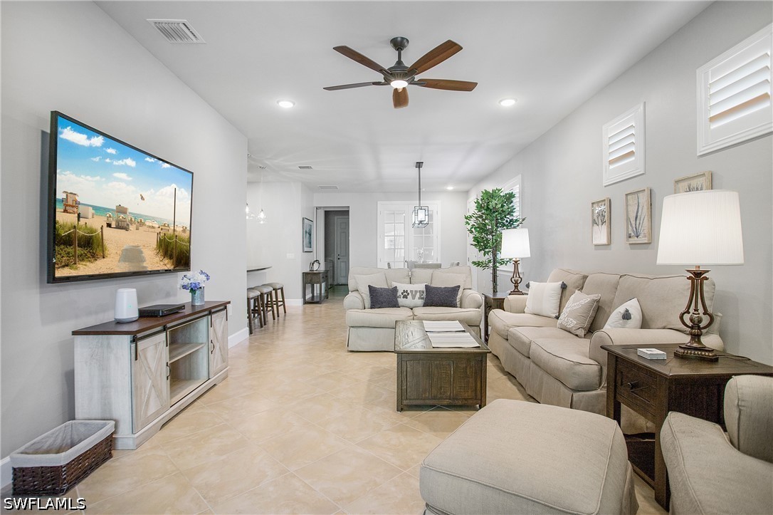 7674 Jacaranda Ln Property Photo 4