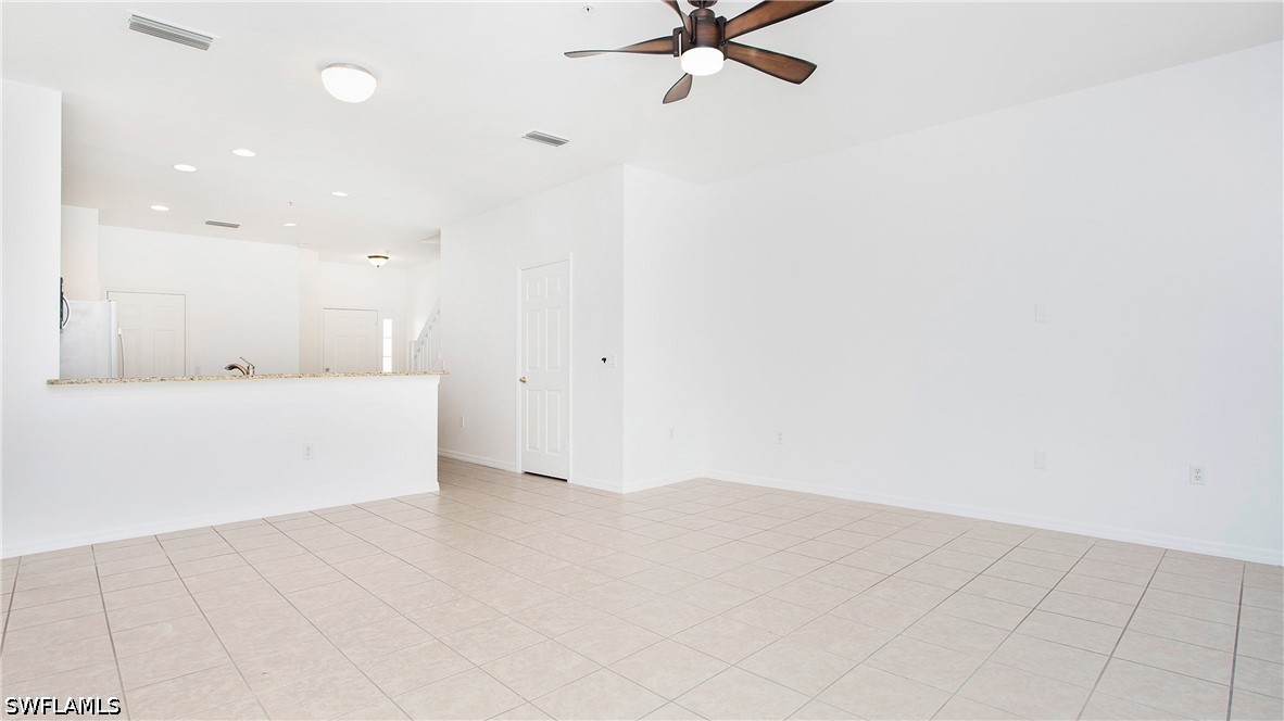 880 Hampton Cir Property Photo 13