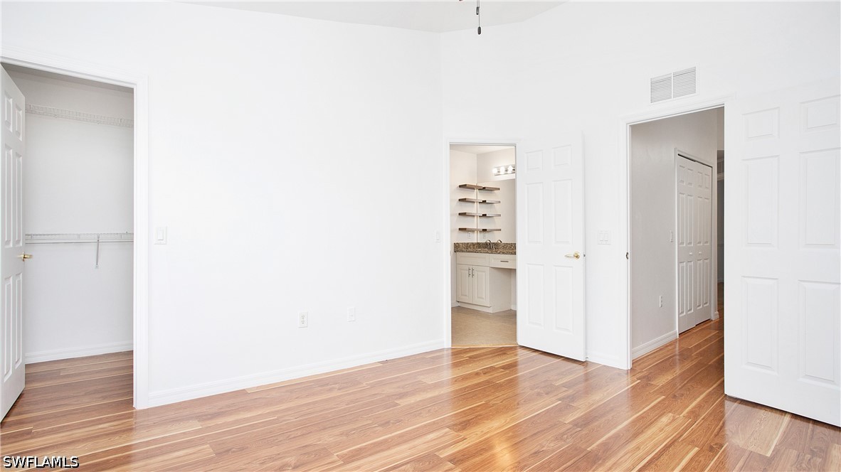 880 Hampton Cir Property Photo 22
