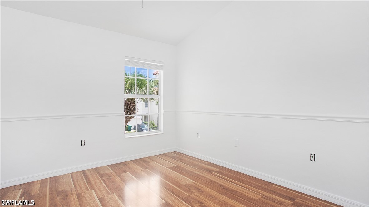 880 Hampton Cir Property Photo 25