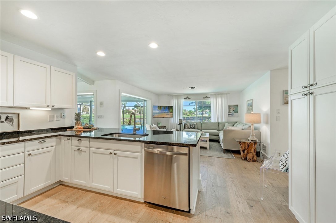 239 Torrey Pines Pt Property Photo 25