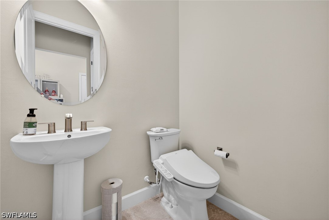 20122 Hartford Blvd Property Photo 34