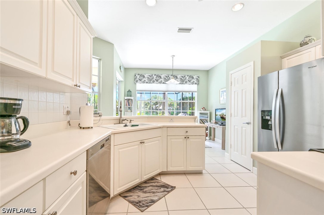 2259 Island Cove Cir Property Photo 14