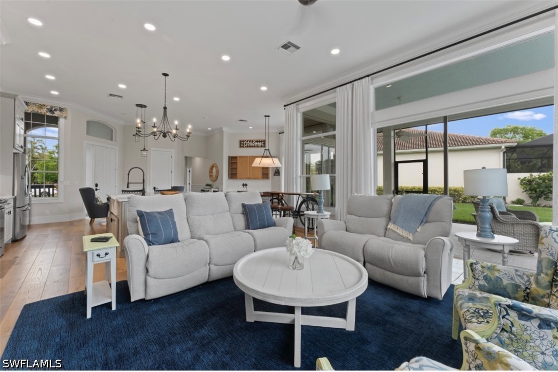 8541 Pepper Tree Way Property Photo 10