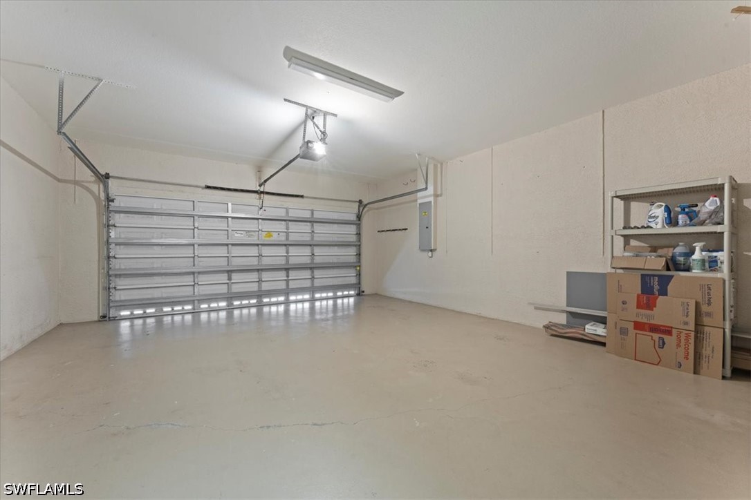 8541 Pepper Tree Way Property Photo 33