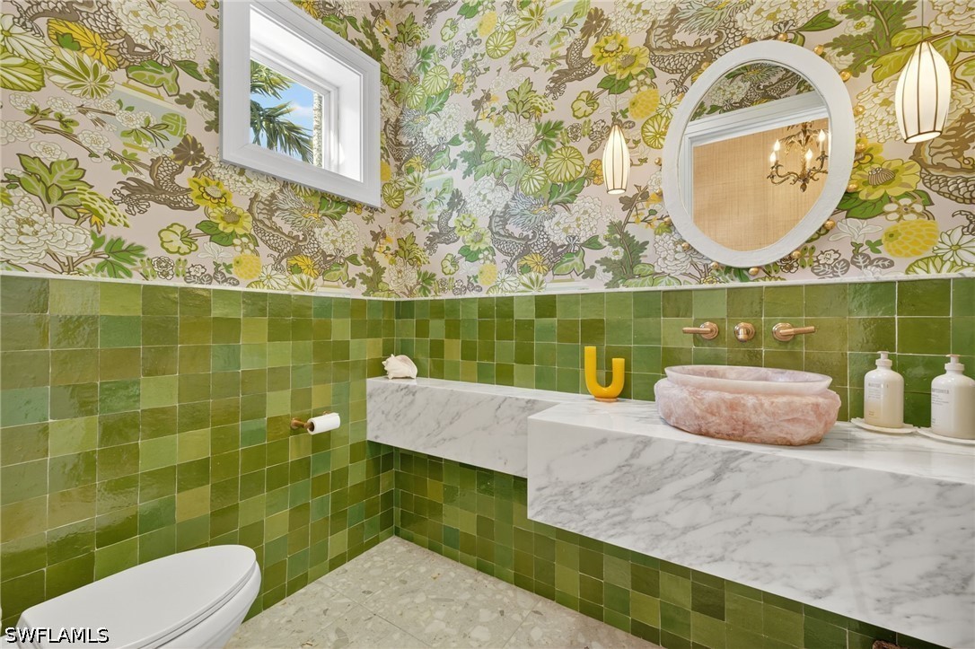 111 Caribbean Rd Property Photo 39
