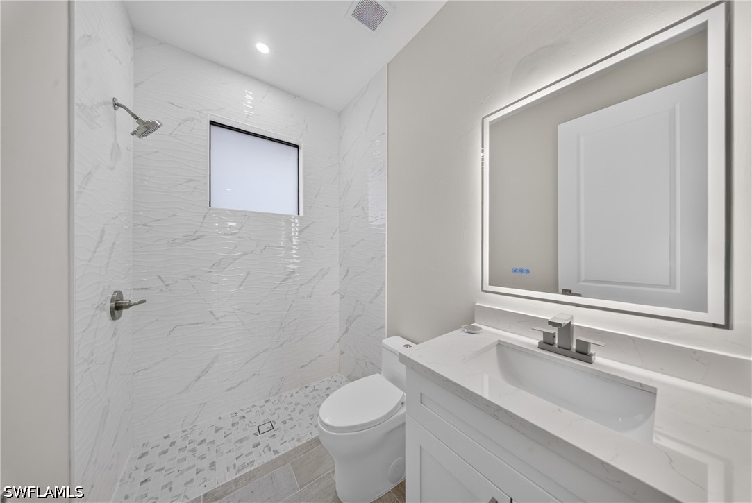 819 Moore Ave Property Photo 33