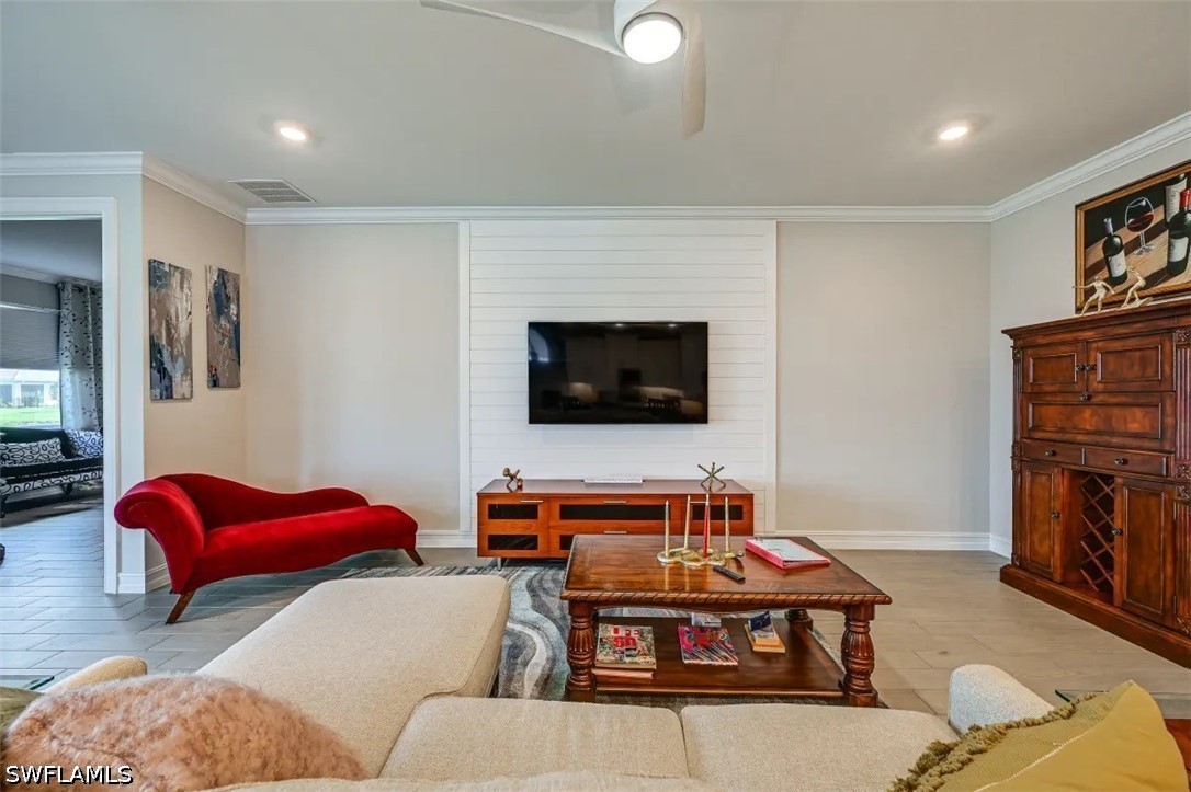 226020221 Property Photo 14