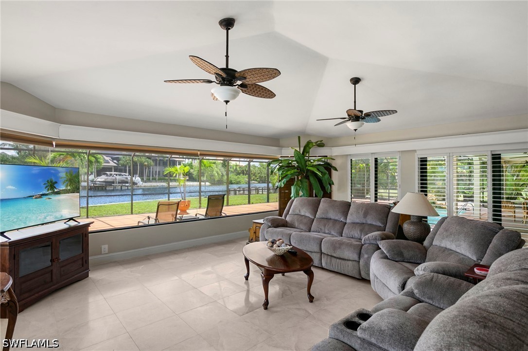 27565 Imperial Shores Blvd Property Photo 14