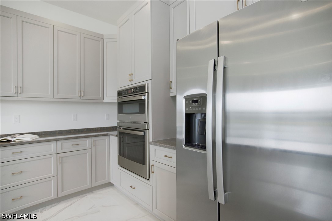 20195 Ainsley St Property Photo 15