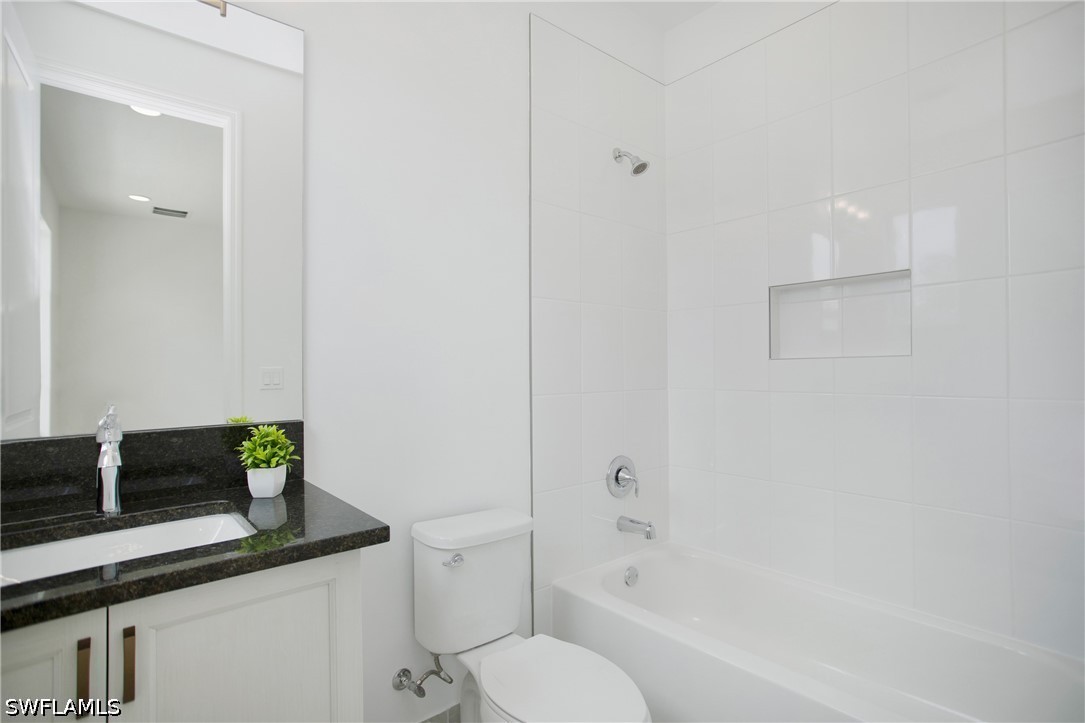 20195 Ainsley St Property Photo 42
