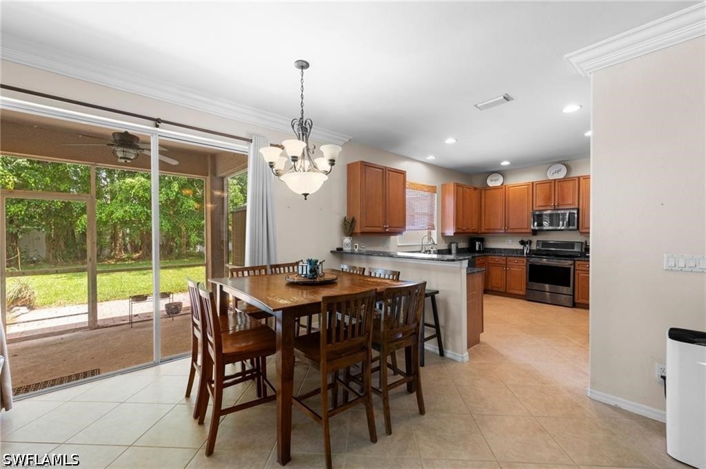 8364 Laurel Lakes Blvd Property Photo 12