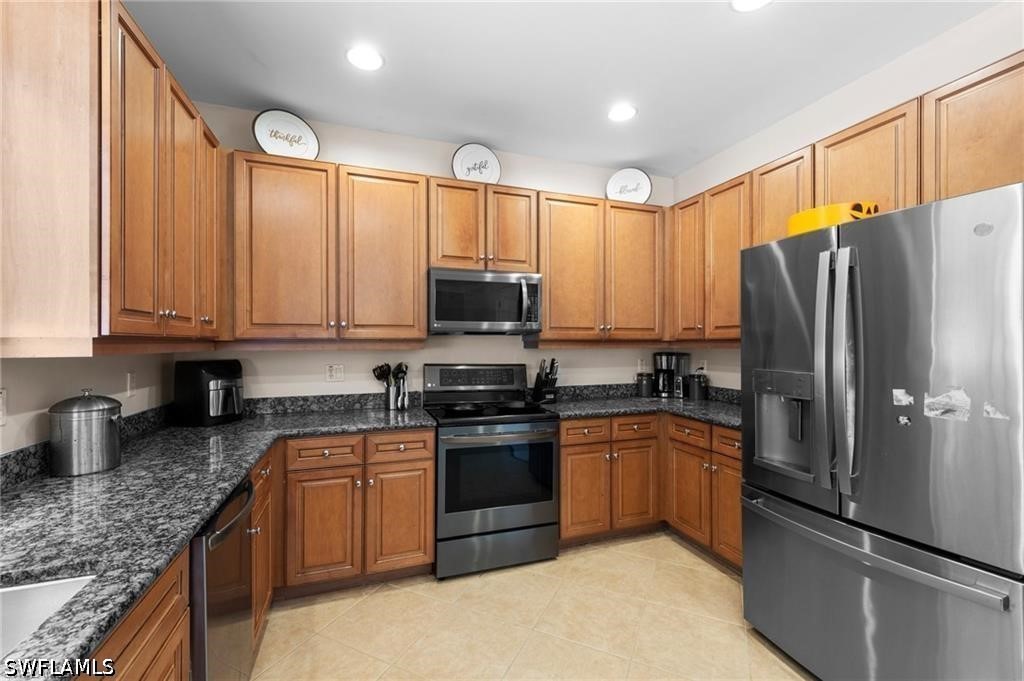 8364 Laurel Lakes Blvd Property Photo 14