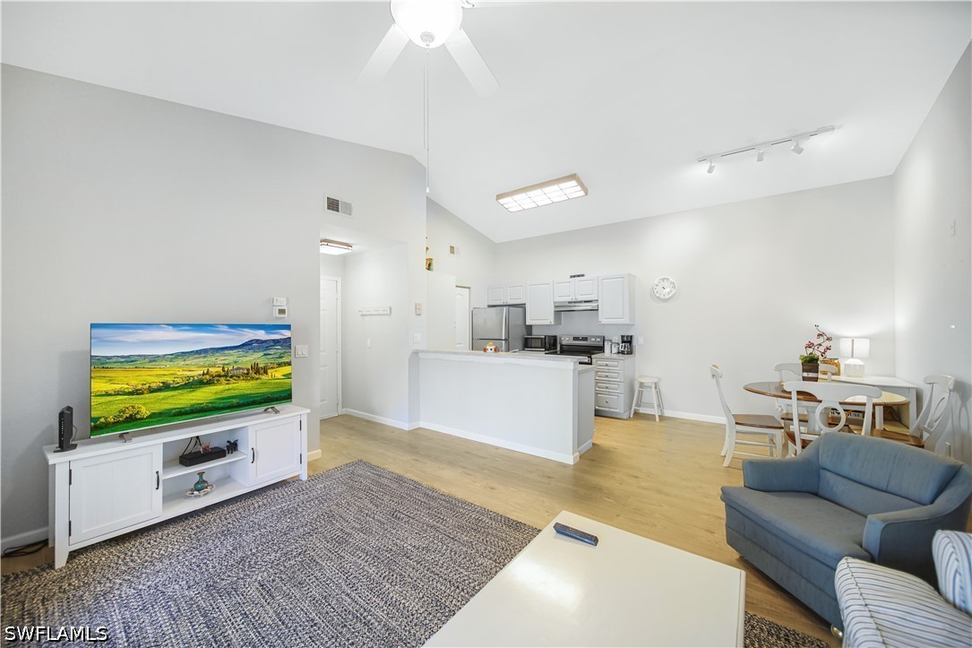 2058 Arbour Walk Cir 322 Property Photo 6