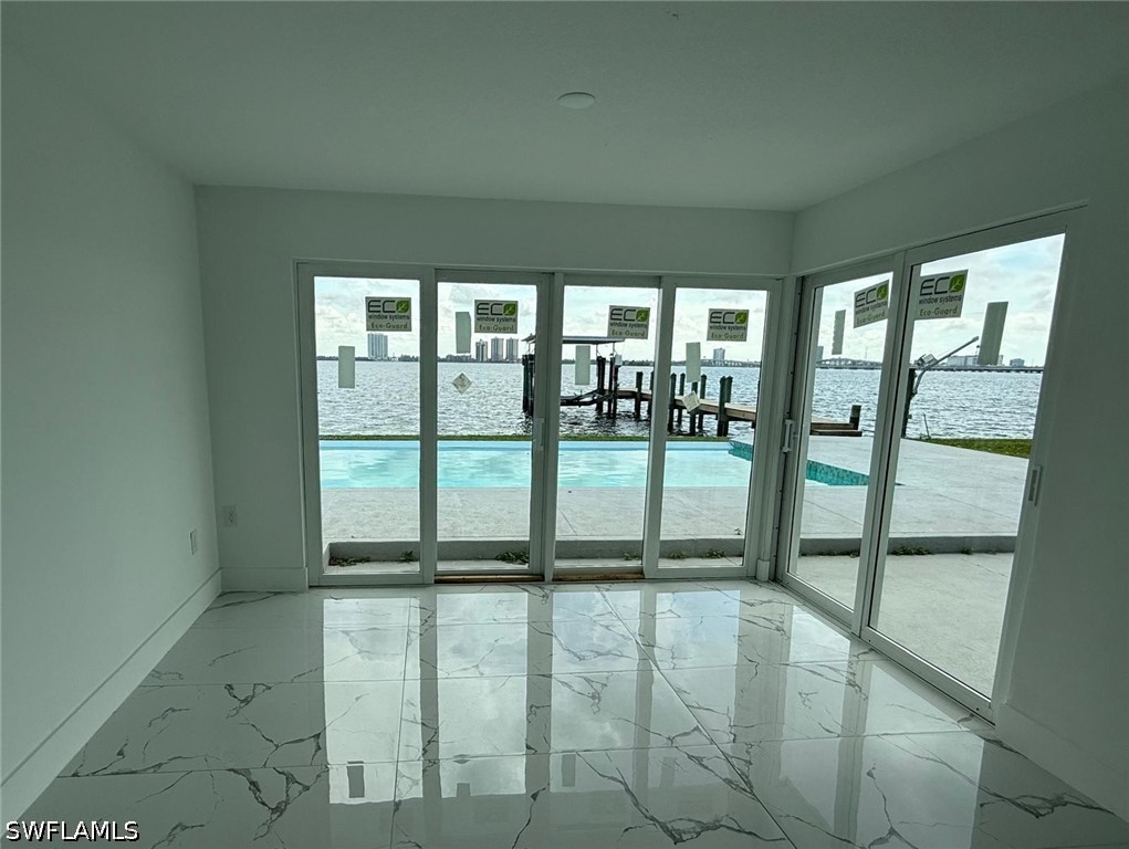 111 E North Shore Ave Property Photo 10