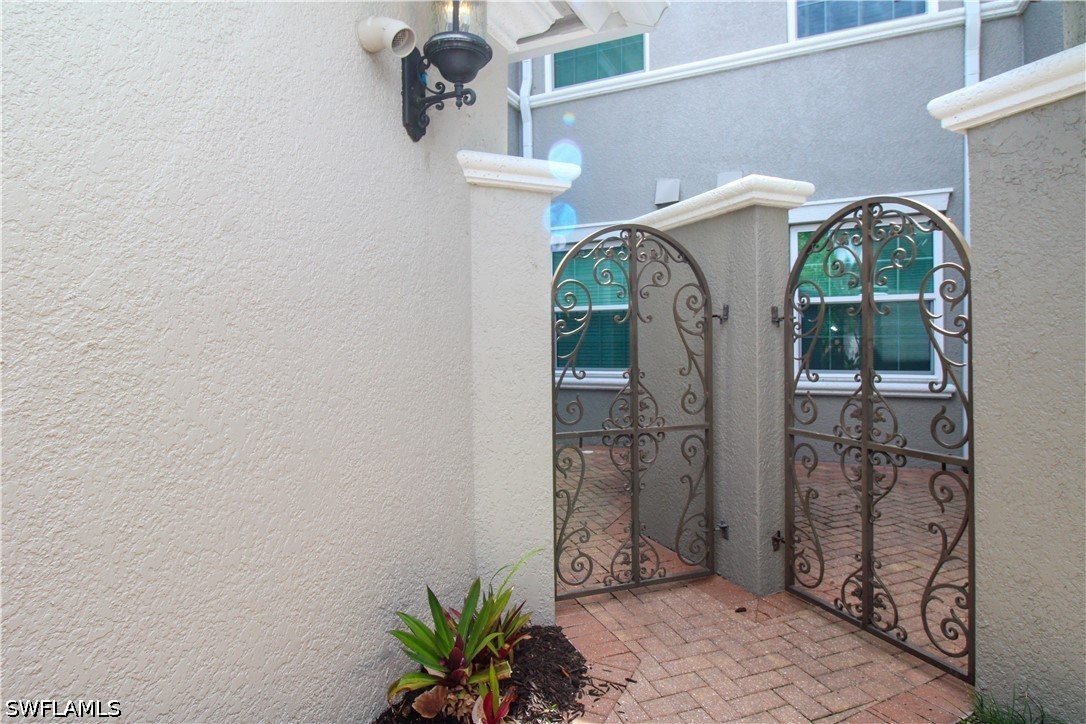 9224 Campanile Cir 203 Property Photo 6