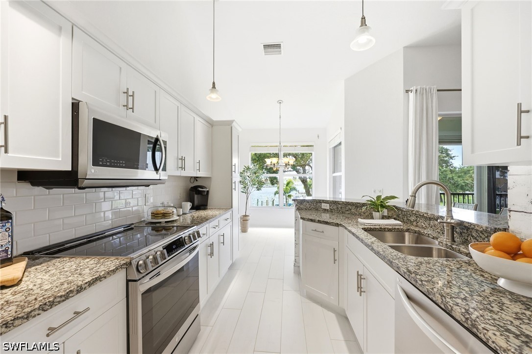 275 Cays Dr 2208 Property Photo 14