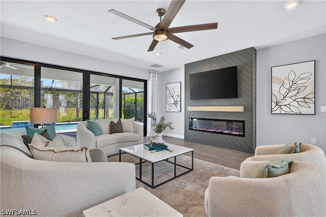 20475 Napa Loop Property Photo 10