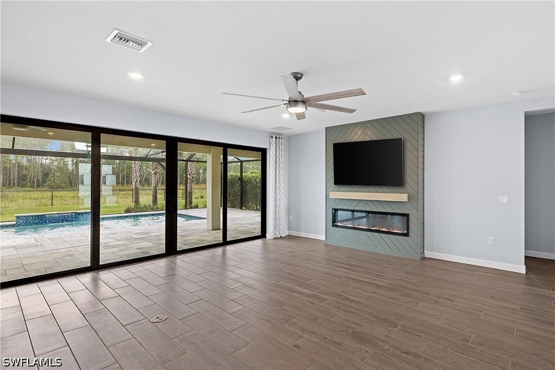20475 Napa Loop Property Photo 12