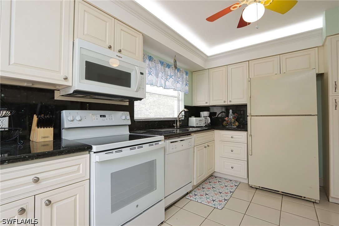 549 Beachwalk Cir Property Photo 9