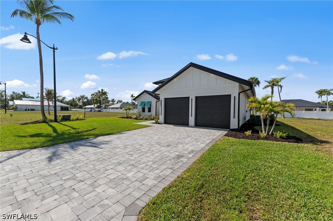 12337 Sweet Kiwi Ln Property Photo 3