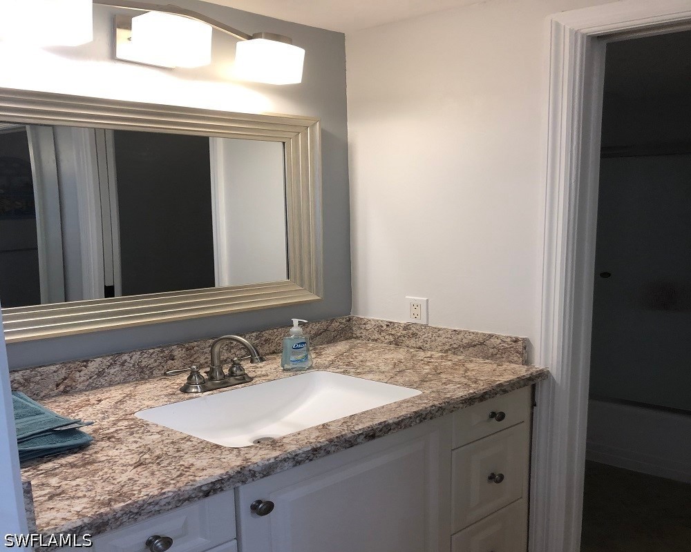 64 4th St B101 Property Photo 12