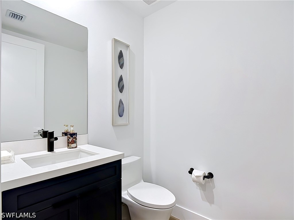 5228 Lamone Ln Property Photo 10