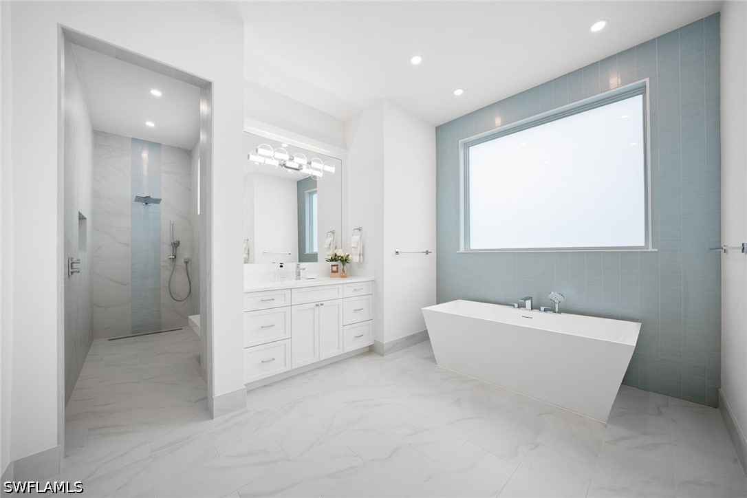 623 Park Shore Dr Property Photo 15