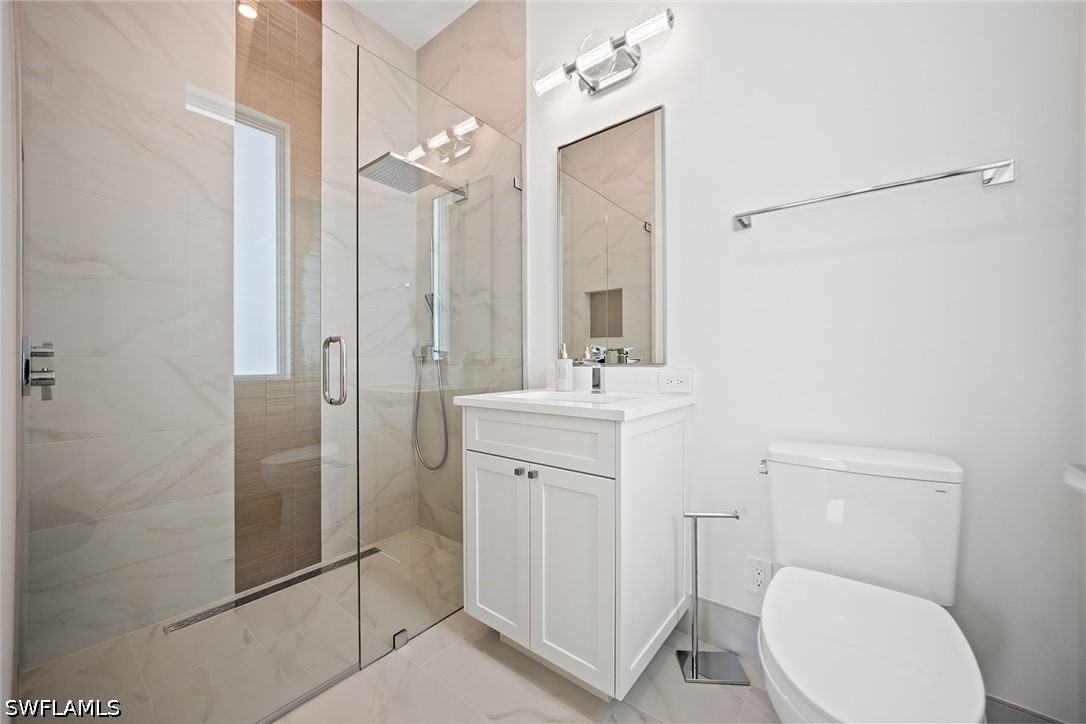 623 Park Shore Dr Property Photo 33