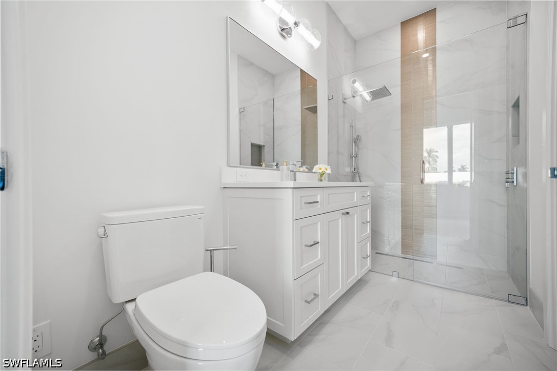 623 Park Shore Dr Property Photo 35