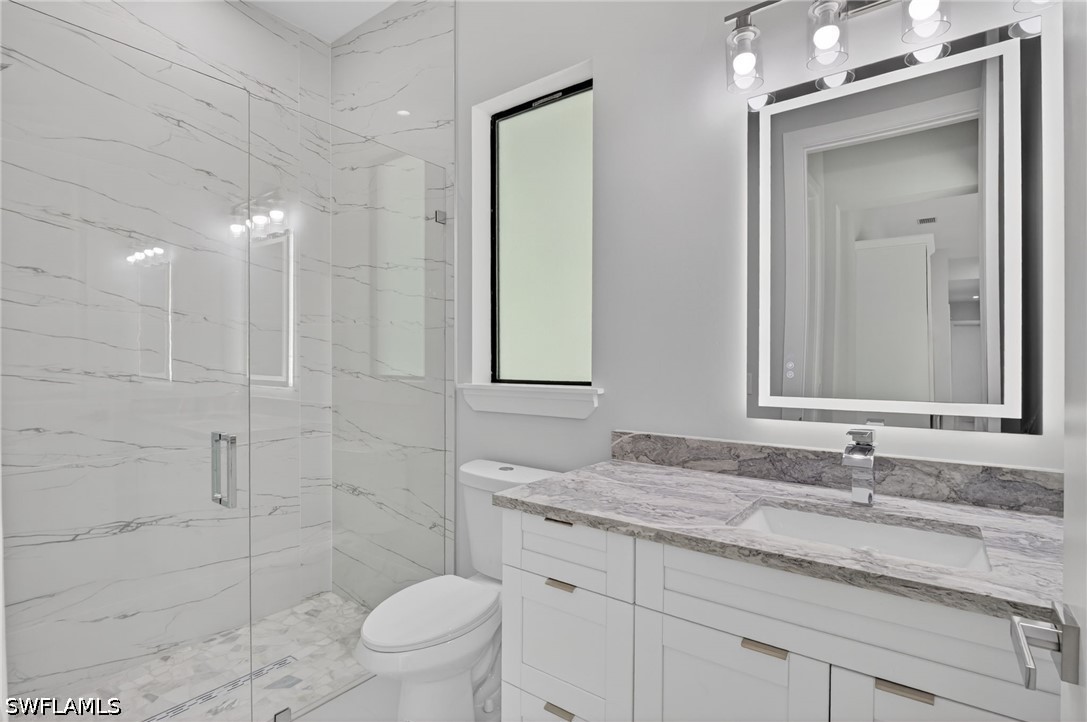 563 15th St Nw Property Photo 11