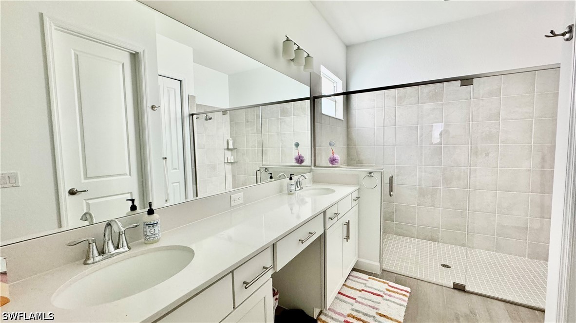15048 Pinehurst Property Photo 19