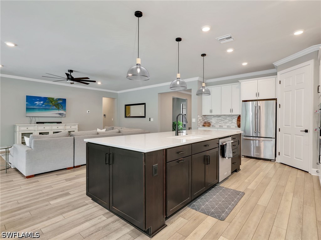 9487 Greyhawk Trl Property Photo 8
