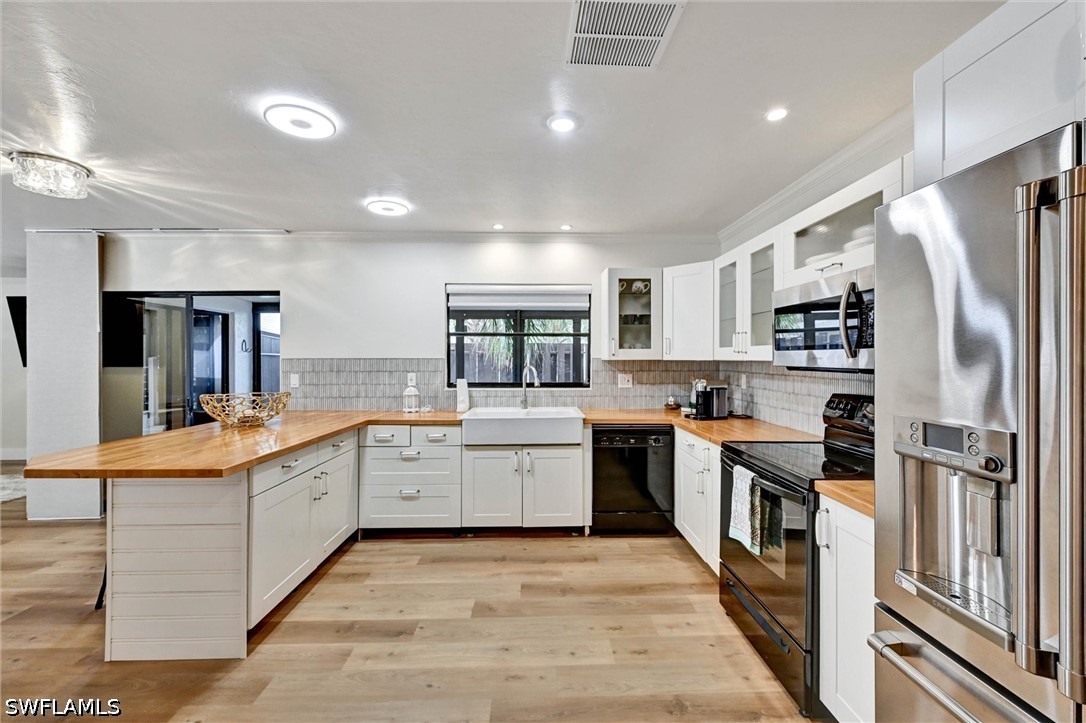 226021115 Property Photo 15