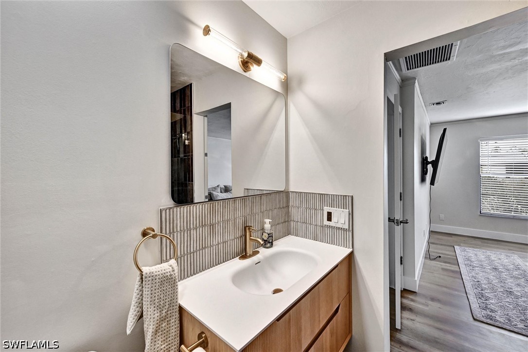 226021115 Property Photo 27