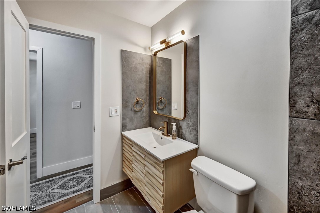 226021115 Property Photo 31