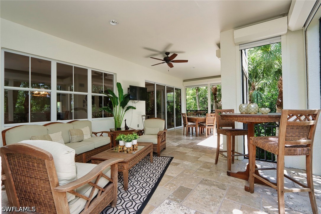 2868 Tiburon Blvd E 102 Property Photo 23