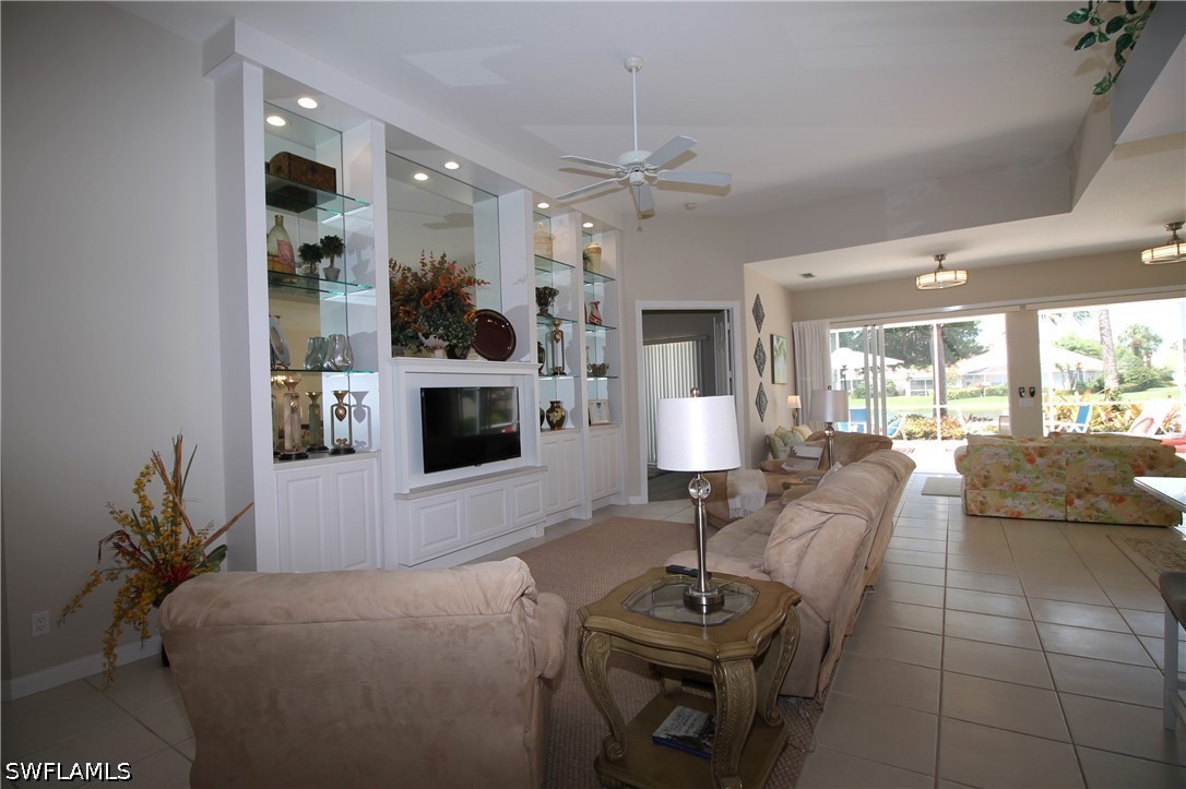 3019 Ellice Way Property Photo 12