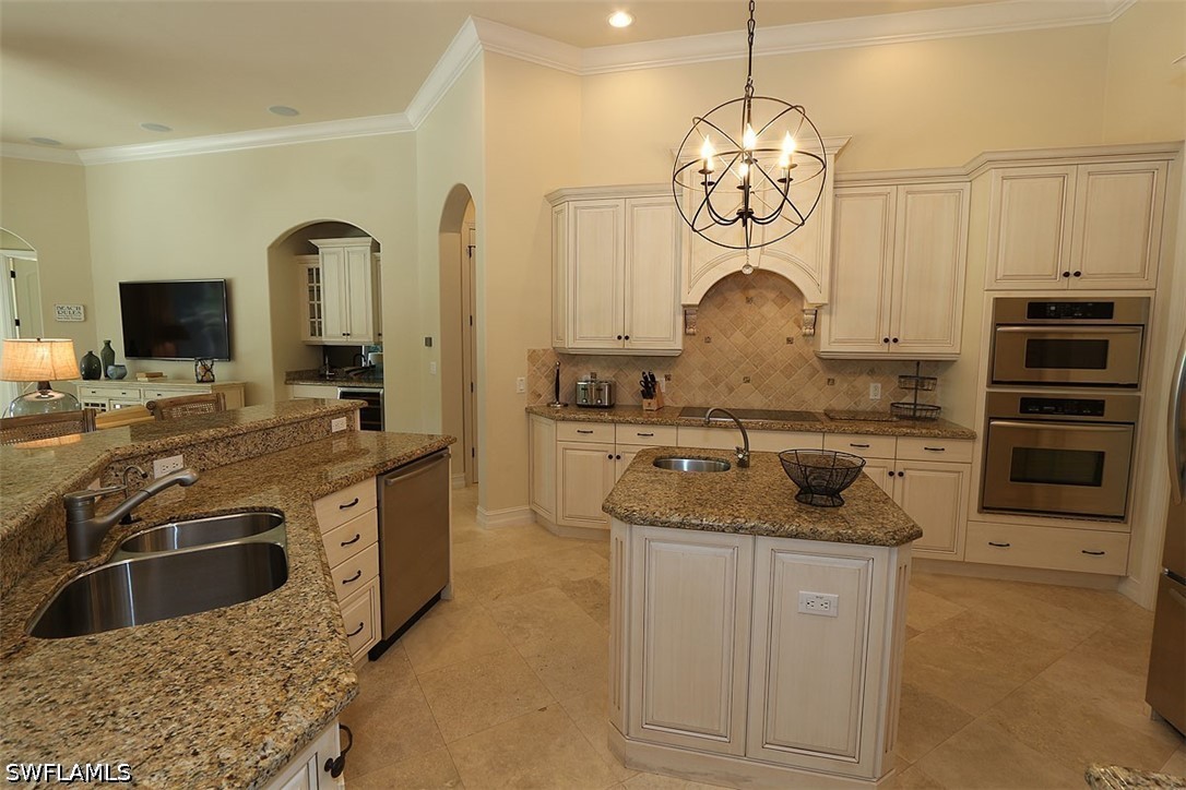 1824 Crayton Rd Property Photo 7