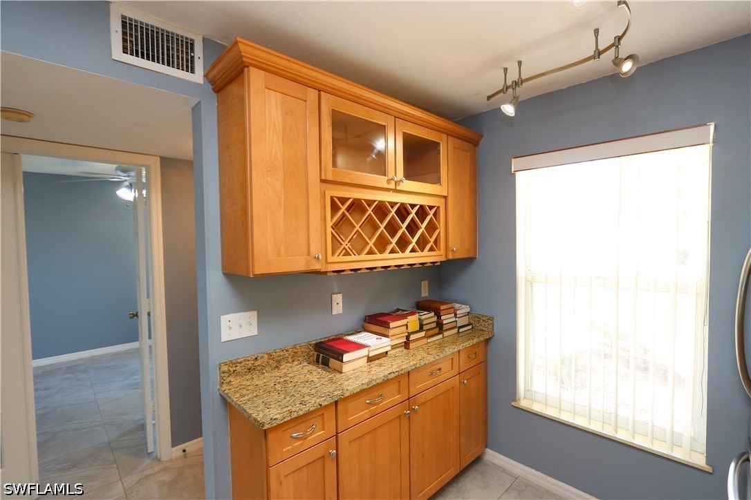 1305 Mainsail Dr 1002 Property Photo 9