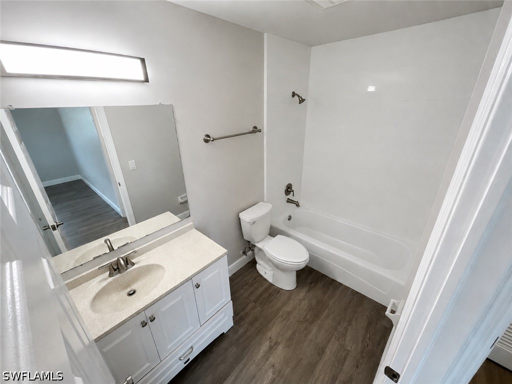 3325 Airport Rd N B8 Property Photo 6