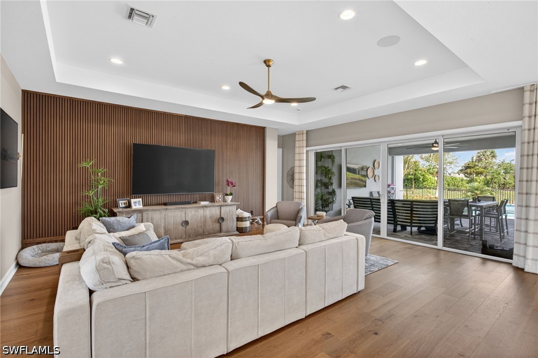 12217 Eucalyptus Way Property Photo 4