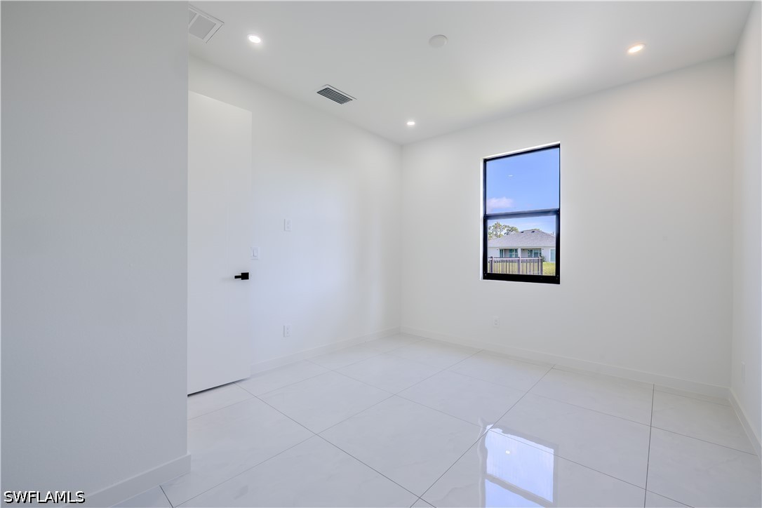 226021227 Property Photo 15