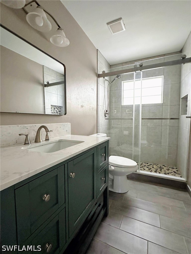 226021266 Property Photo 26